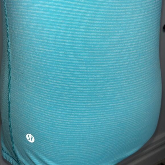 Lululemon Run Catch Me Tank Size 4 - Picture 6 of 9